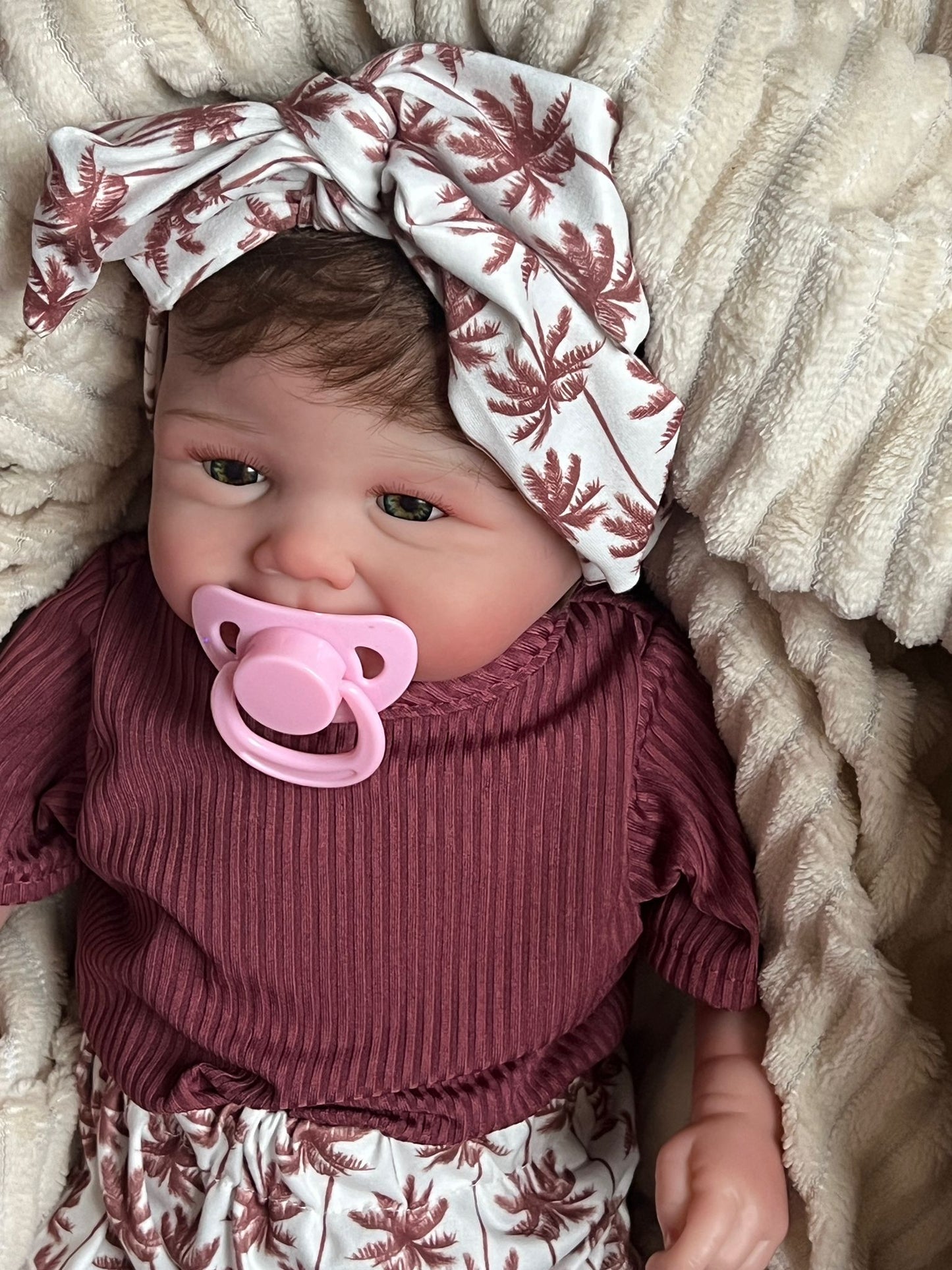 Muñeca reborn niña realista de vinilo 45 cm