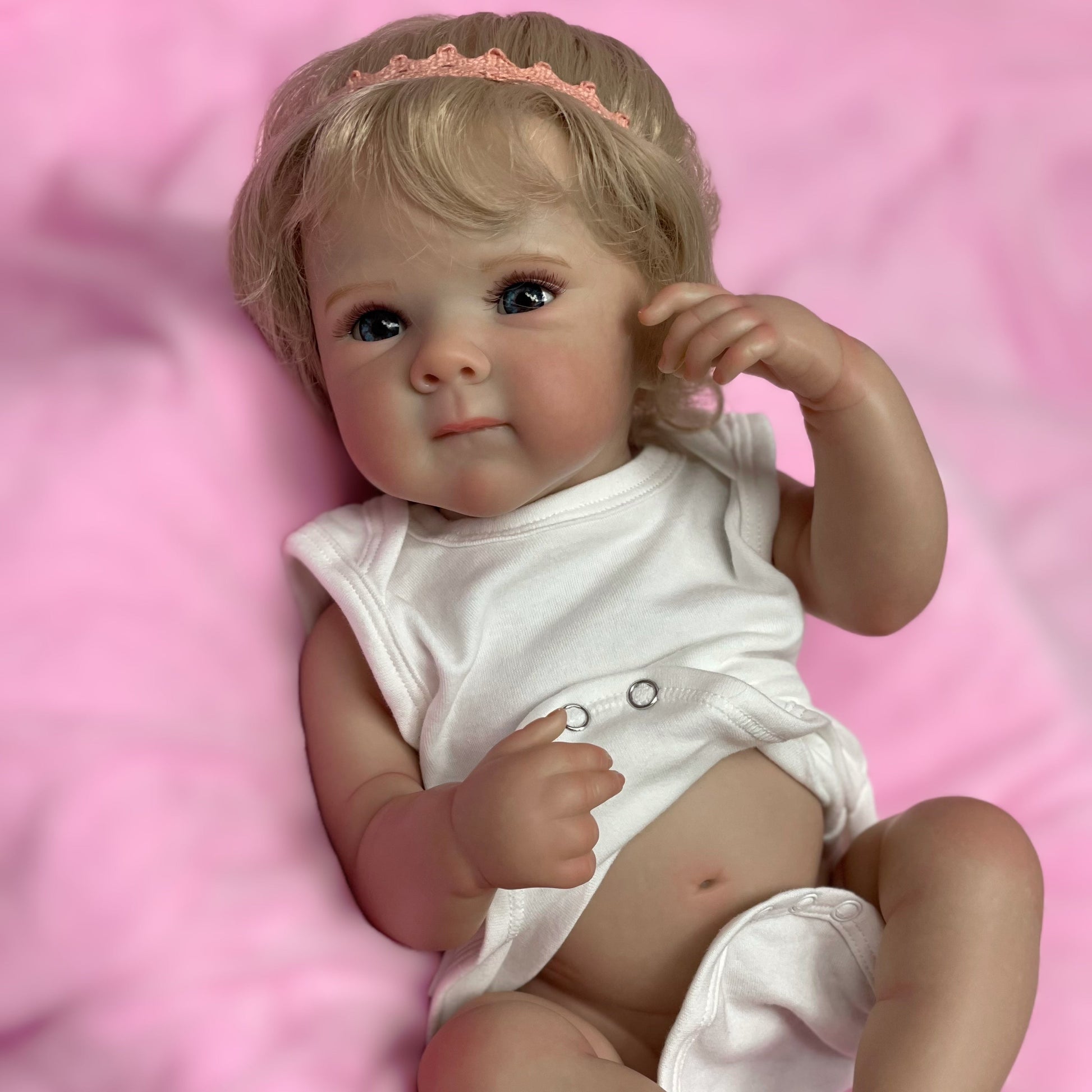 Muñeca reborn niña realista de vinilo 45 cm