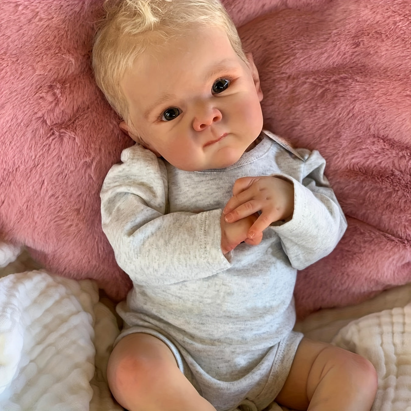 Muñeco reborn niño realista de vinilo 45 cm